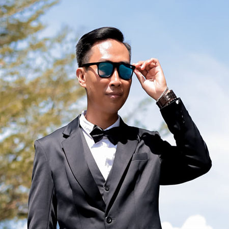 Vicky Fernando Lesawengen, S.T., M.T.